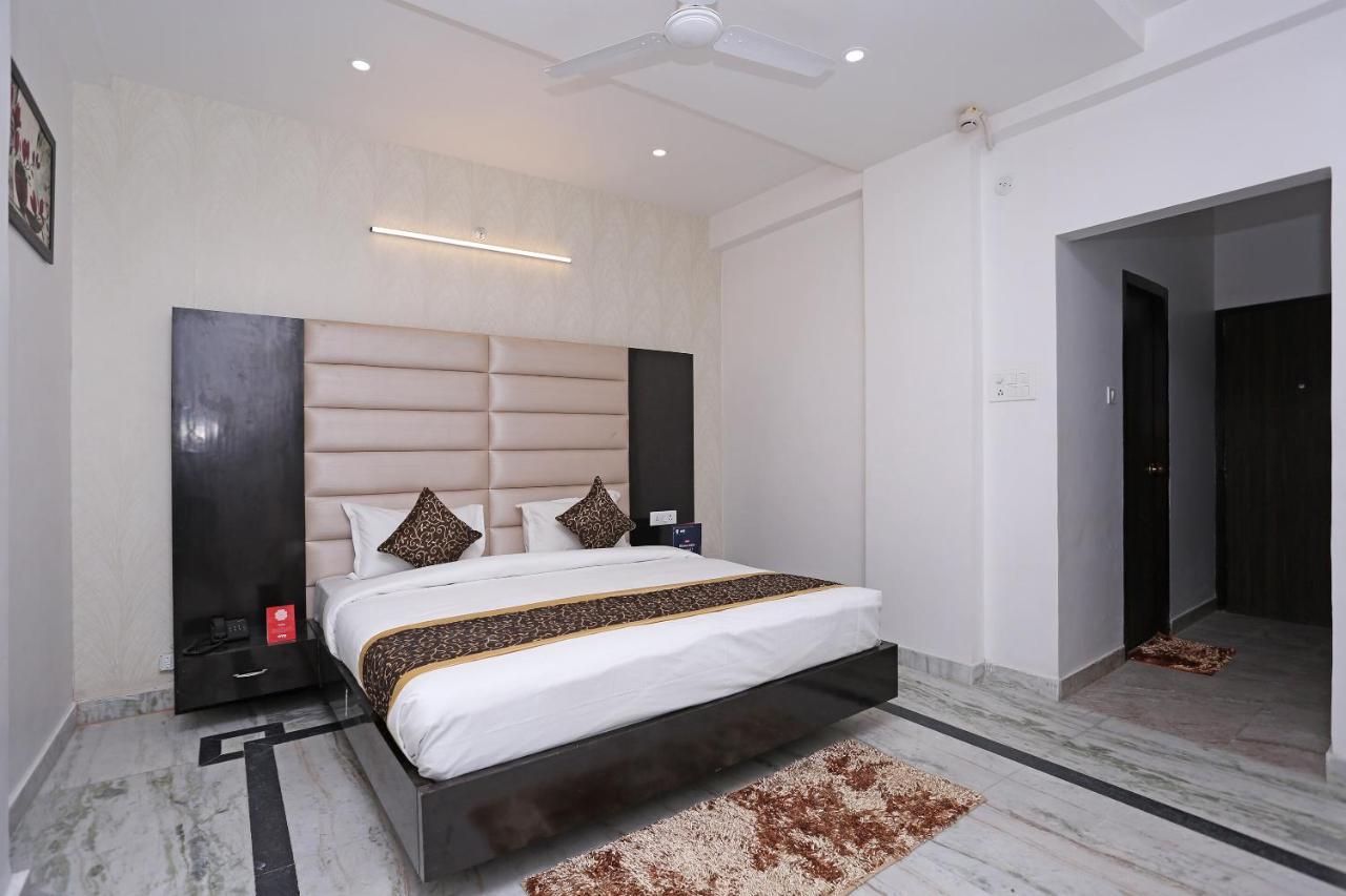 Capital O 10060 Hotel The Leaf Lucknow Extérieur photo