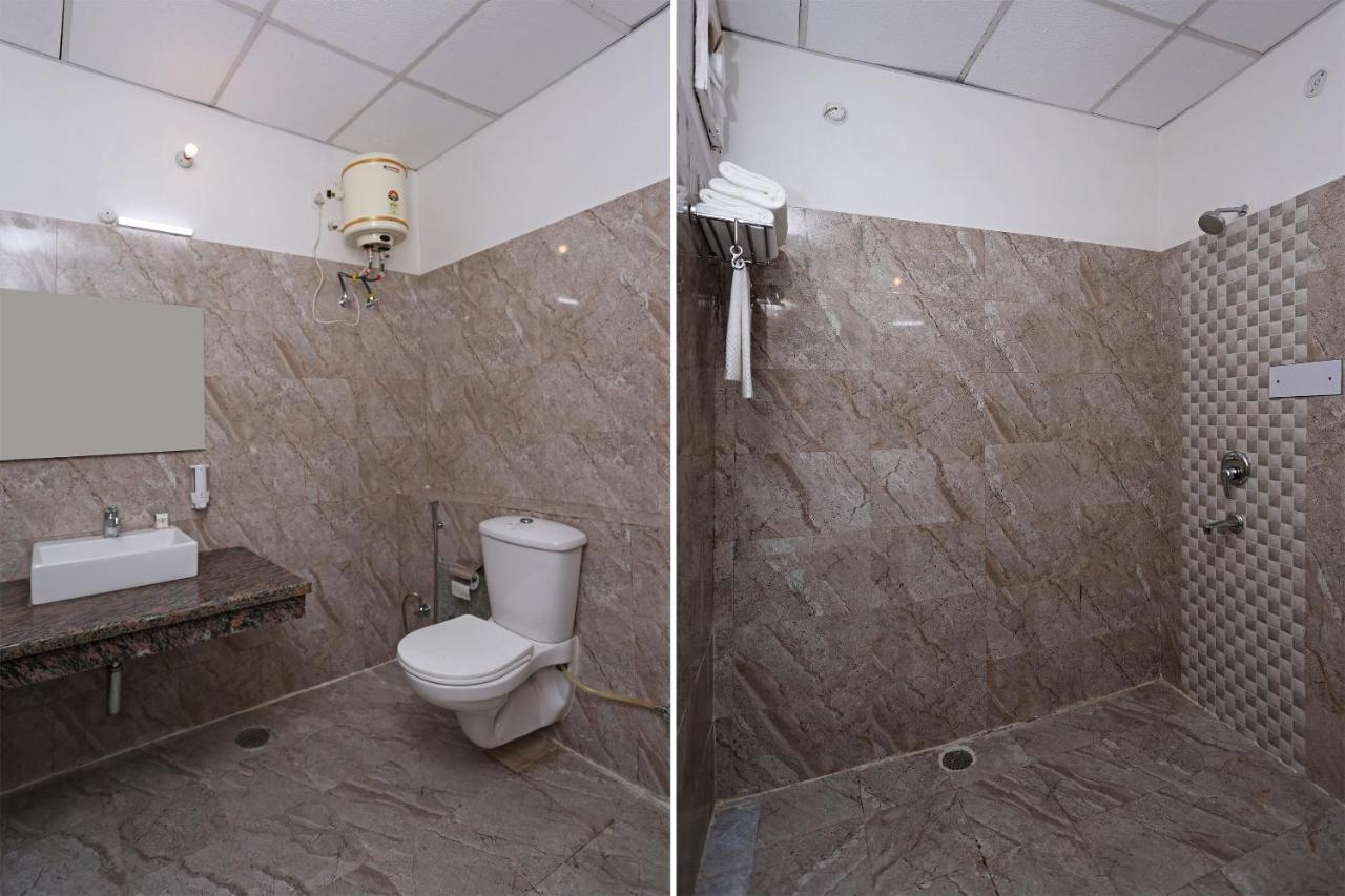 Capital O 10060 Hotel The Leaf Lucknow Extérieur photo